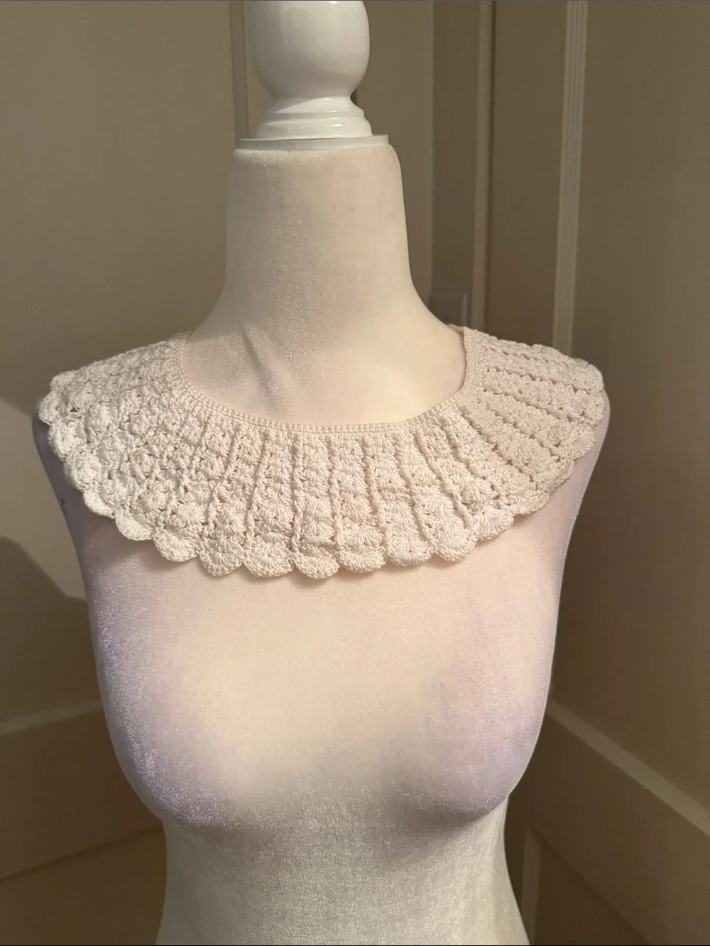 2 Piece Bundle Antique Crochet Detachable Collars in Cream and Beige